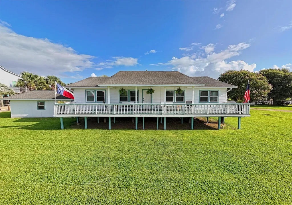 1583 County Road 291 Bay City TX 77414