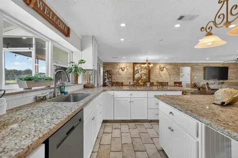 1583 County Road 291 Bay City TX 77414