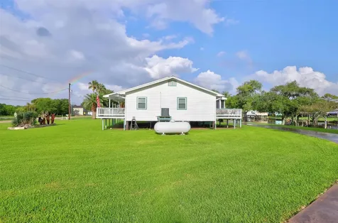 1583 County Road 291 Bay City TX 77414