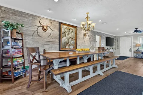 1583 County Road 291 Bay City TX 77414
