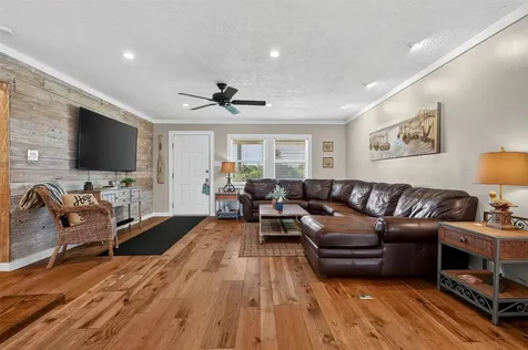 1583 County Road 291 Bay City TX 77414