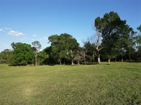 2525 N Meyersville Road Brenham TX 77833