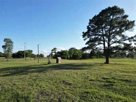 2525 N Meyersville Road Brenham TX 77833