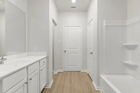 8943 New Jade Drive Iowa Colony TX 77583