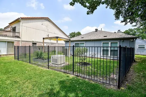 2814 Foxfire Circle Missouri City TX 77459