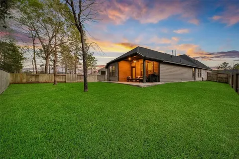 352 Rise Lane Montgomery TX 77316