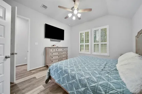 352 Rise Lane Montgomery TX 77316