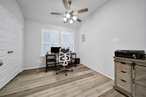 352 Rise Lane Montgomery TX 77316
