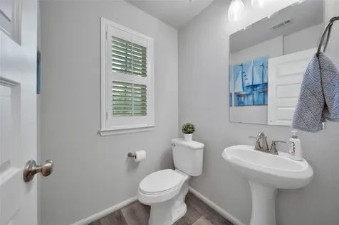 352 Rise Lane Montgomery TX 77316