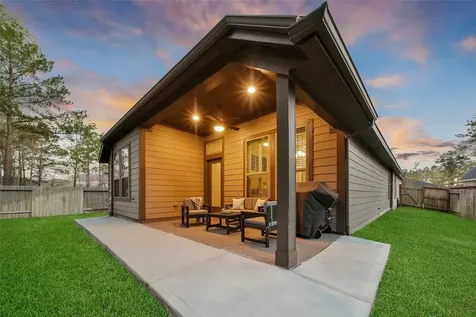 352 Rise Lane Montgomery TX 77316