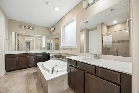 66 Zenith Lane Sugar Land TX 77498