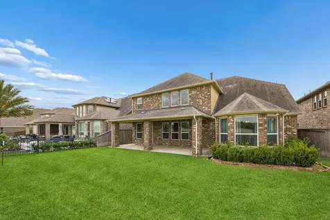 66 Zenith Lane Sugar Land TX 77498
