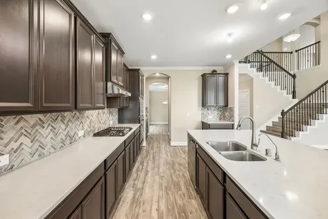66 Zenith Lane Sugar Land TX 77498
