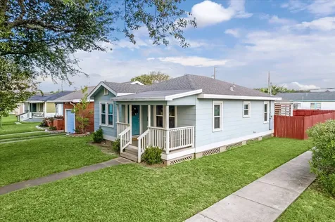 4102 Avenue M 1/2 Galveston TX 77550