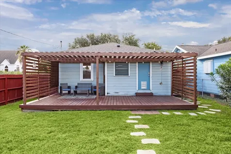 4102 Avenue M 1/2 Galveston TX 77550