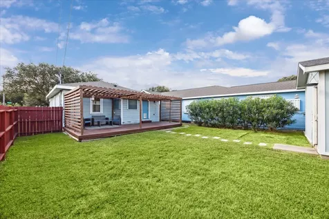 4102 Avenue M 1/2 Galveston TX 77550