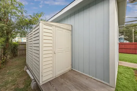 4102 Avenue M 1/2 Galveston TX 77550