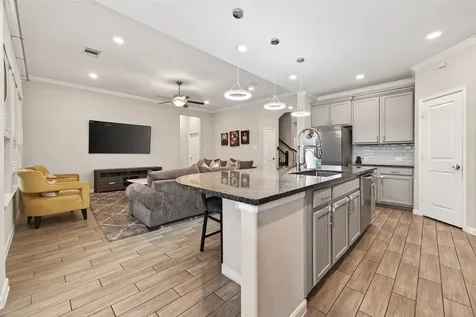 7518 Barkstone Lane Richmond TX 77469
