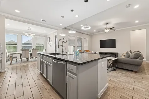 7518 Barkstone Lane Richmond TX 77469