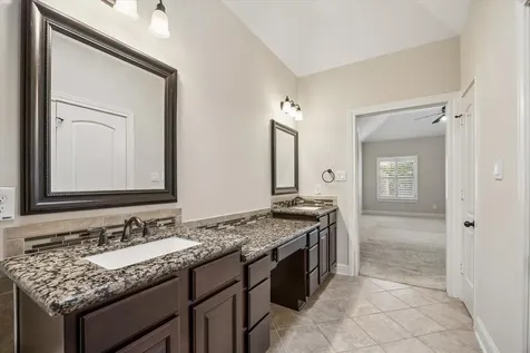 5513 Petty Street C Houston TX 77007