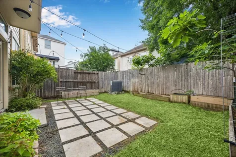 5513 Petty Street C Houston TX 77007