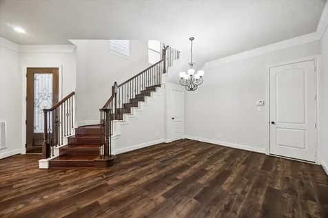 5513 Petty Street C Houston TX 77007