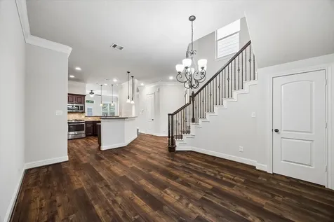 5513 Petty Street C Houston TX 77007