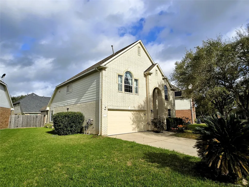 4911 Russett Lane Sugar Land TX 77479