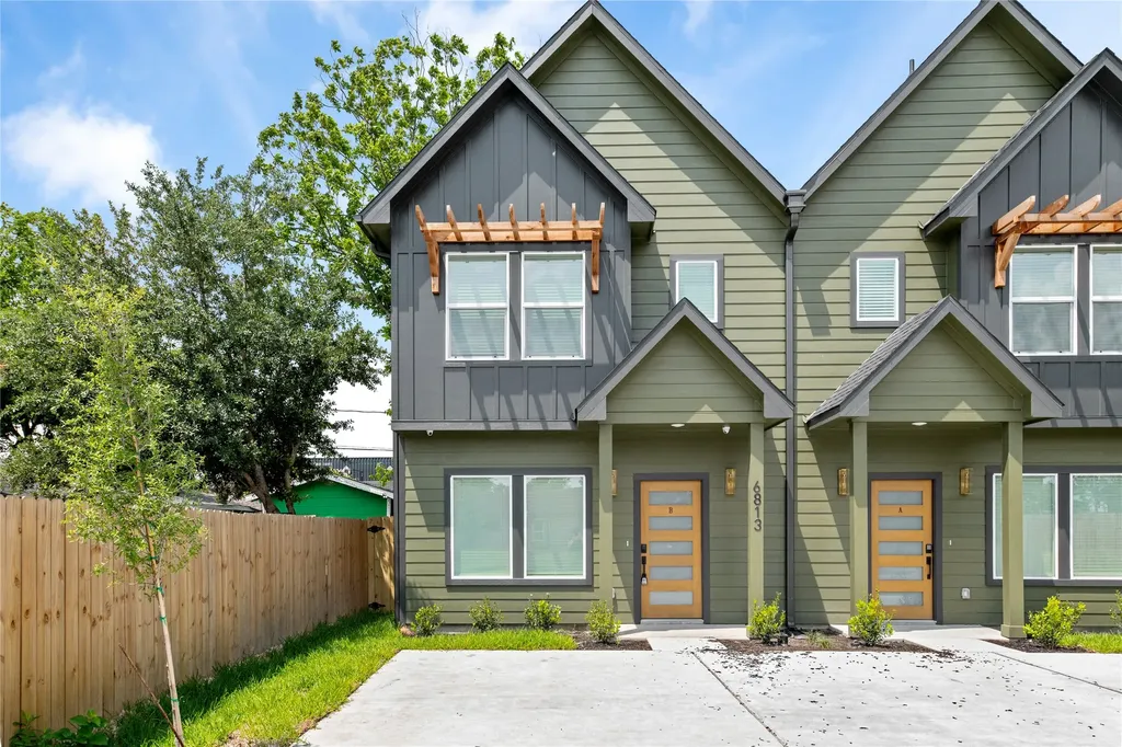 6813 Parkhurst Drive B Houston TX 77028