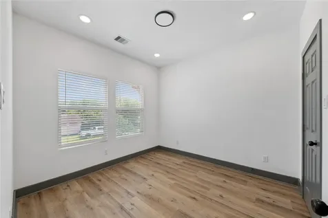 6813 Parkhurst Drive B Houston TX 77028
