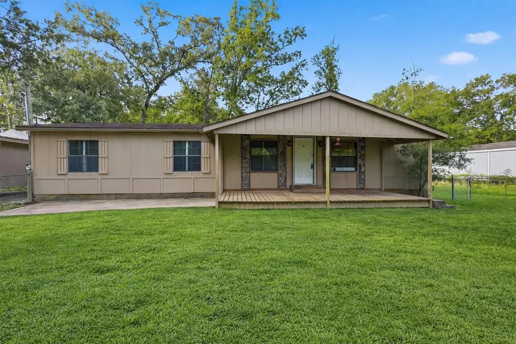 23668 3rd Street New Caney TX 77357