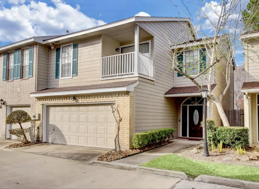 2220 Bering Drive 6 Houston TX 77057