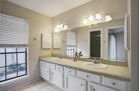 2220 Bering Drive 6 Houston TX 77057