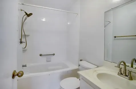 2220 Bering Drive 6 Houston TX 77057