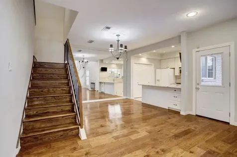 2220 Bering Drive 6 Houston TX 77057