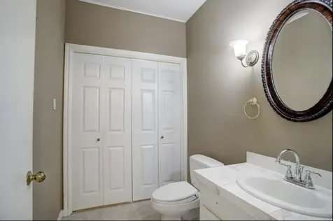 2220 Bering Drive 6 Houston TX 77057
