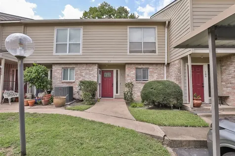 5005 Georgi Lane 167 Houston TX 77092