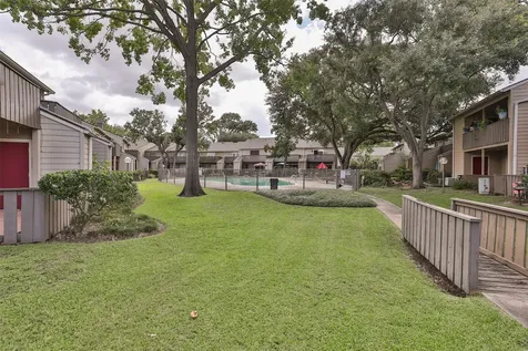 5005 Georgi Lane 167 Houston TX 77092