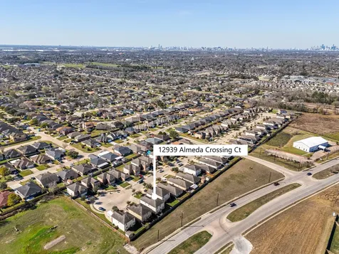 12939 Almeda Crossing Court Houston TX 77048