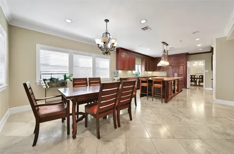 248 Bryn Mawr Circle Hunters Creek Village TX 77024