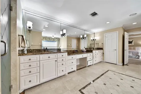 248 Bryn Mawr Circle Hunters Creek Village TX 77024