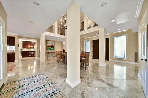 248 Bryn Mawr Circle Hunters Creek Village TX 77024