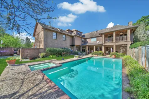 248 Bryn Mawr Circle Hunters Creek Village TX 77024