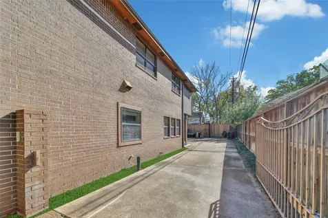 248 Bryn Mawr Circle Hunters Creek Village TX 77024
