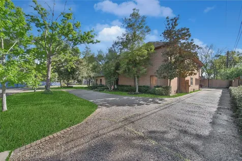 248 Bryn Mawr Circle Hunters Creek Village TX 77024