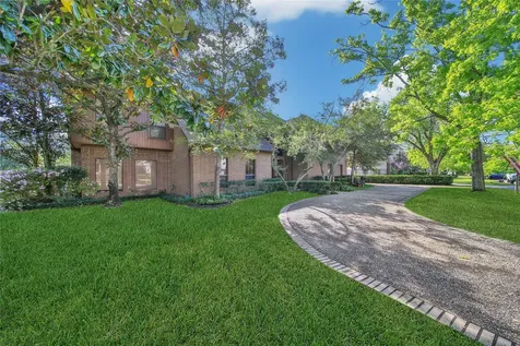 248 Bryn Mawr Circle Hunters Creek Village TX 77024
