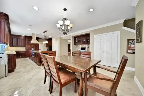 248 Bryn Mawr Circle Hunters Creek Village TX 77024