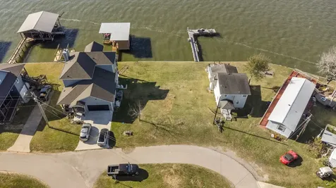 596 Dove Island Livingston TX 77351
