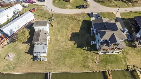 596 Dove Island Livingston TX 77351