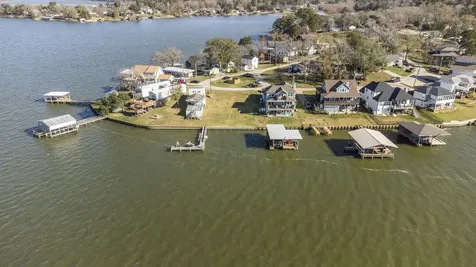 596 Dove Island Livingston TX 77351
